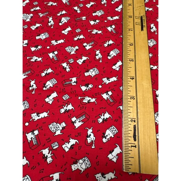 Red Cotton Fat Quarter Fabric with Playful White Music-Playing Cats 18x22" - Picture 2 of 4